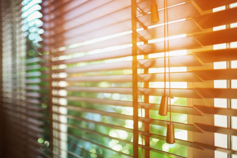 How Much to Tip a Blinds Installer