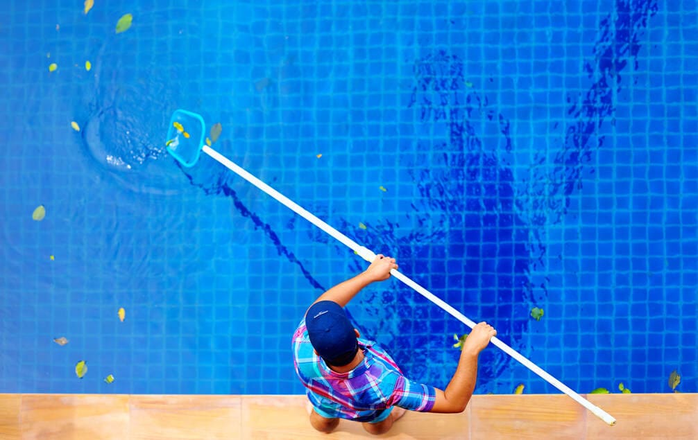 How Much to Tip a Pool Cleaner