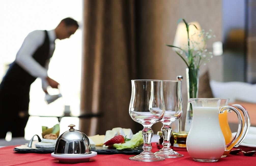 How Much to Tip for Room Service