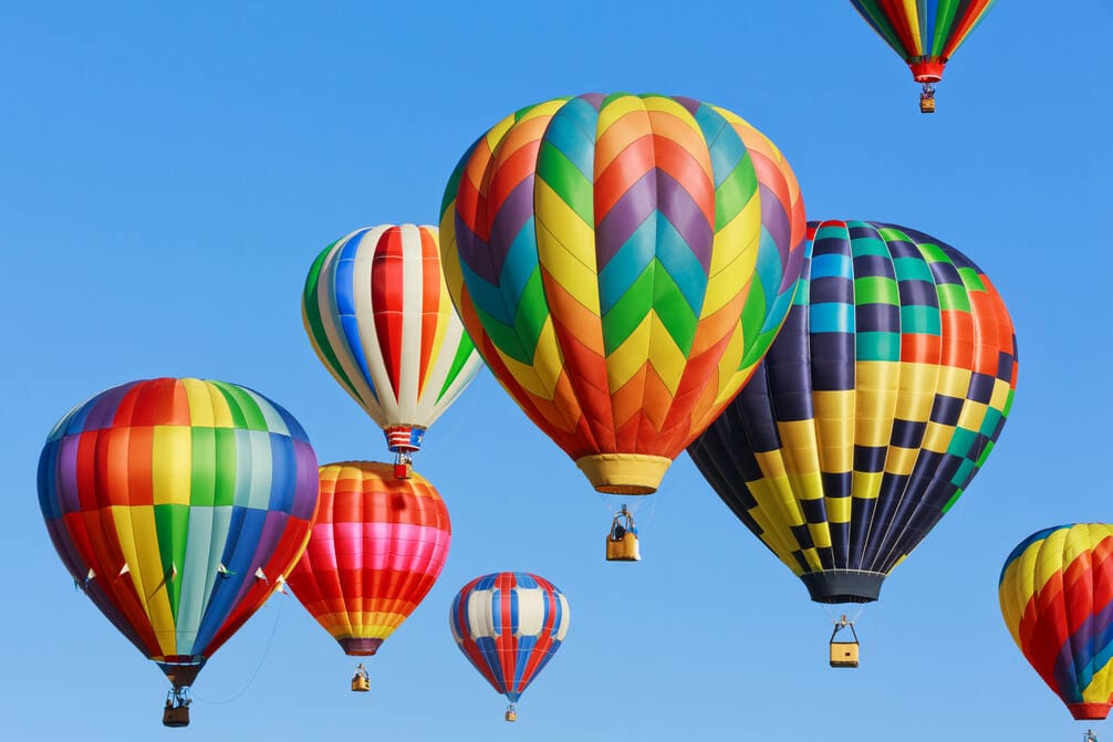 How Much to Tip a Hot Air Balloon Pilot