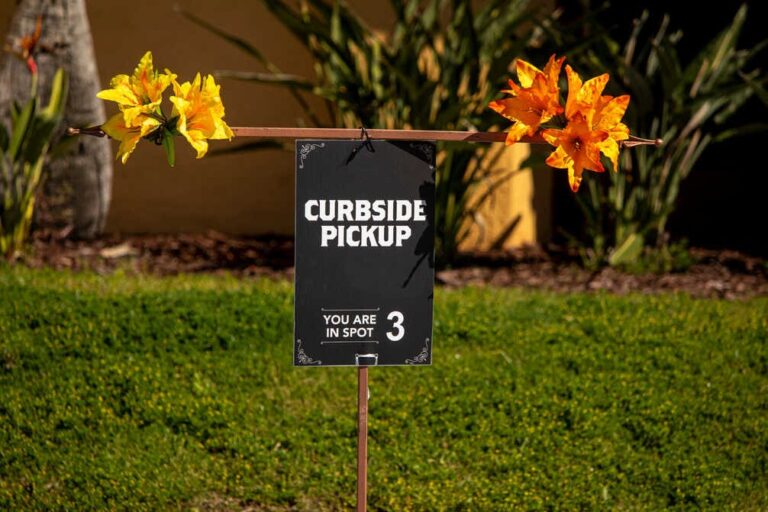 How Much to Tip Applebees Carside